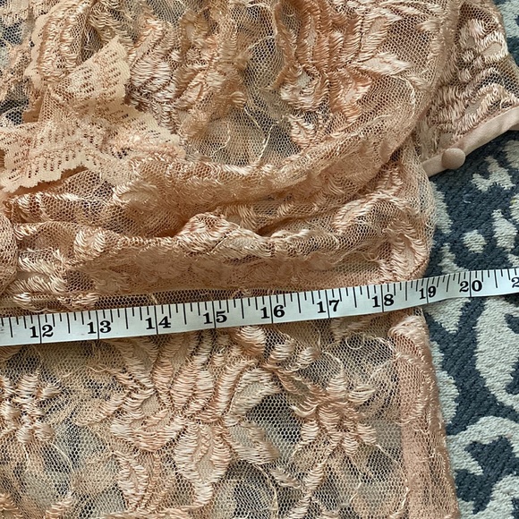 Vintage lace dress - Picture 7 of 8